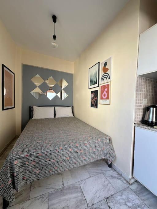 Apartment Tiny Loft In The Heart Of Thessaloniki,17 Square Meters,on The Terrace Of The Building *