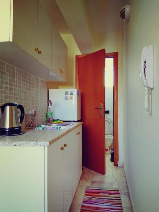 Tiny Loft In The Heart Of Thessaloniki,17 Square Meters,on The Terrace Of The Building Apartment
